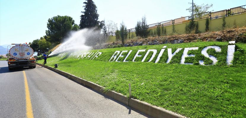 Muğla’da Atıksu Arıtma Suyu ile Yeşil Alanlar Sulanıyor