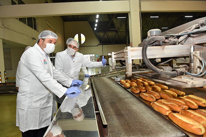 Maltepe Belediyesi 18 mahallede ücretsiz ekmek dağıtacak
