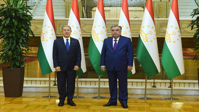 Millî Savunma Bakanı Hulusi Akar, Tacikistan Cumhurbaşkanı Sn. İmamali Rahman ile Görüştü