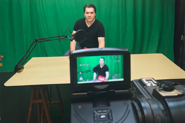 Televizyondan Dijitale: Raif Akyüz, Kendi Medya İmparatorluğunu Kuruyor